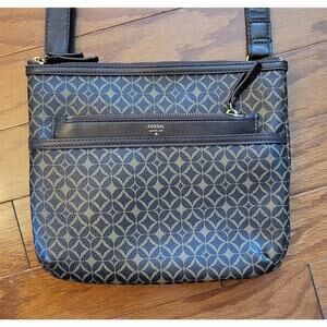 Fossil Leather Crossbody Bag with adjustable strap in Brown Leather